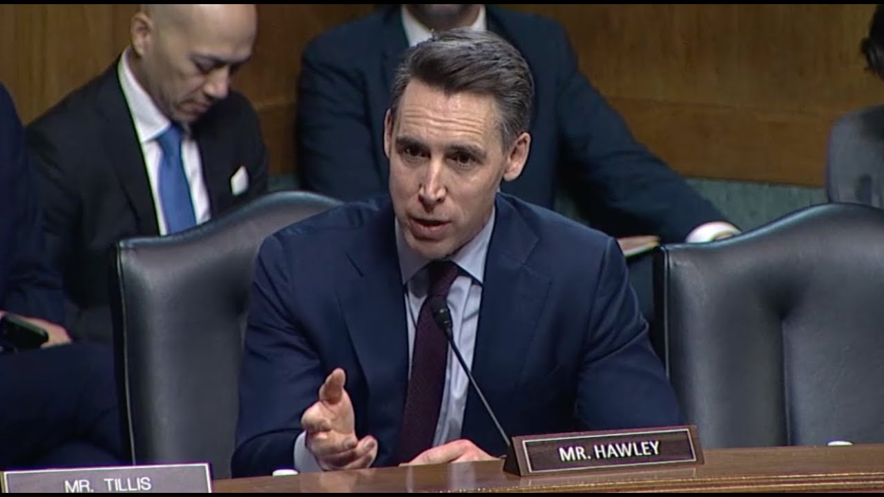 ENSPIRING.ai: Hawley Asks Trump DOJ Antitrust Nom About Breaking Up Big Tech, Defending Americans From Harmful AI