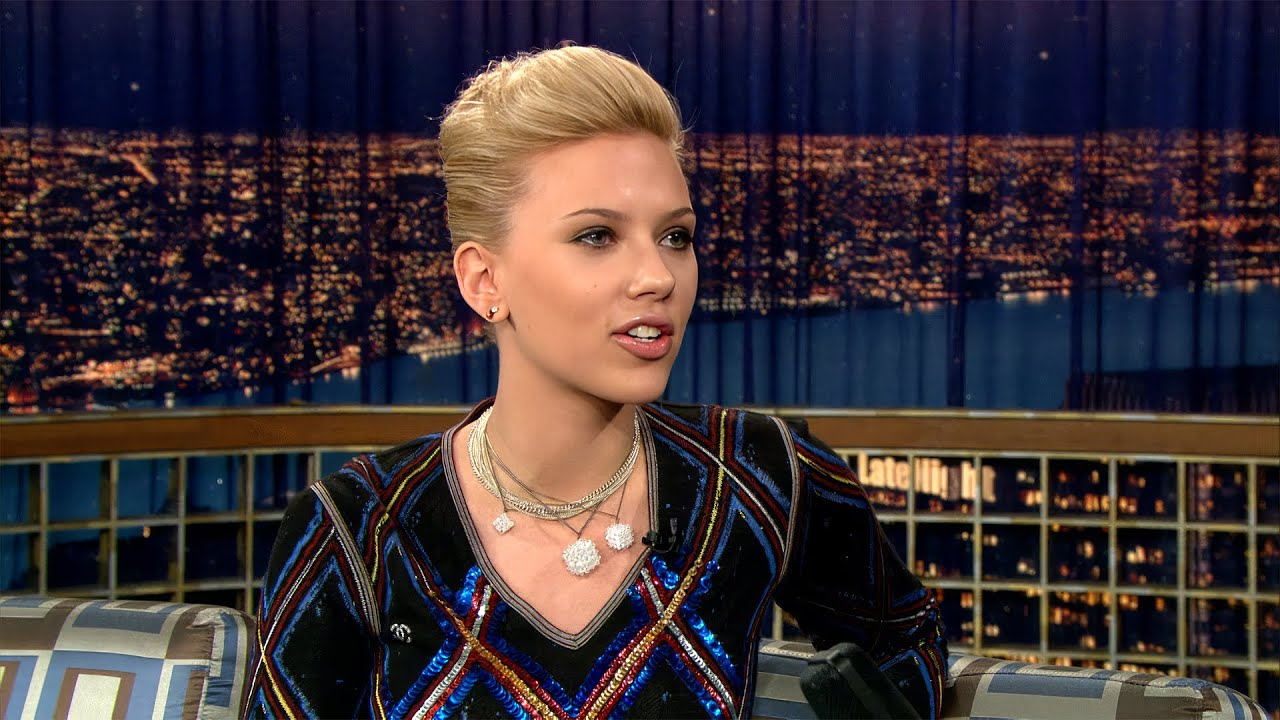 ENSPIRING.ai: Scarlett Johansson Likes To Stare - Late Night with Conan OBrien