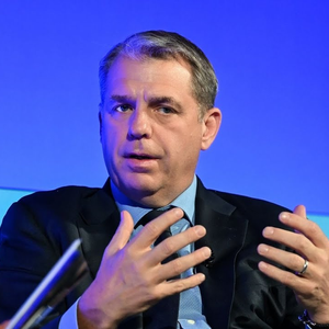 Image of: ENSPIRING.ai: Billionaire Todd Boehly's Investment Playbook