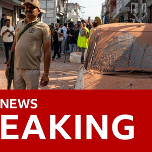Image of: ENSPIRING.ai: Pakistan and India have agreed 'full and immediate ceasefire' - BBC News